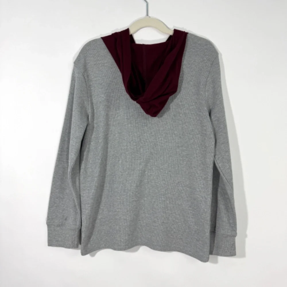The Children’s Place Boy’s Size Medium 7/8 Gray Waffle Knit Hooded Casual Top